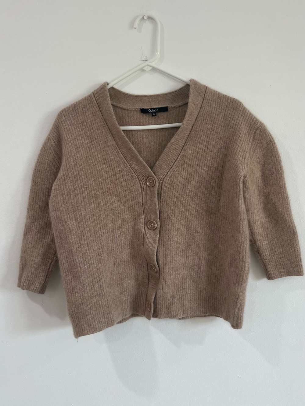 Quince 100% Cashmere Cardigan Quiet Luxury Taupe Old Money Minimalist